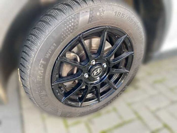 Hyundai BAYON 1.2 Select+Winterpaket+Einparkhilfe+EU FZG