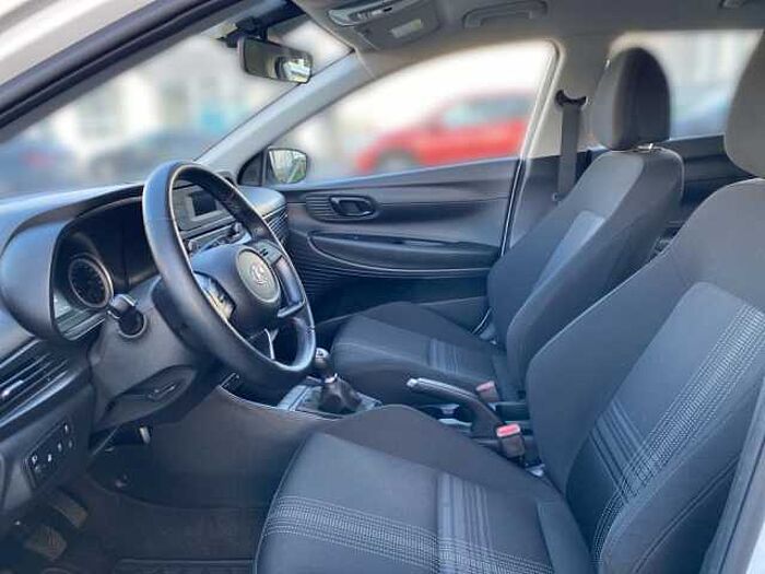Hyundai BAYON 1.2 Select+Winterpaket+Einparkhilfe+EU FZG