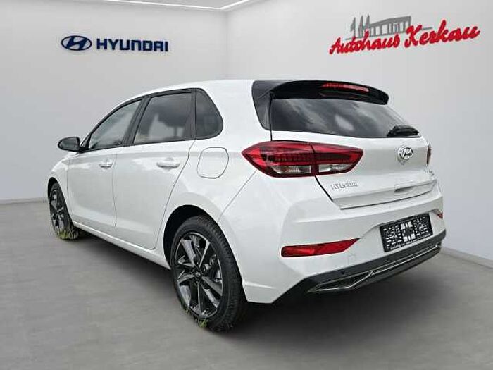 Hyundai i30 1.0 T-GDI DCT Connect & Go+LED+Navi+EPH v+h