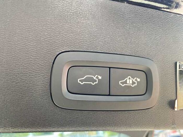 Volvo XC40 T5 Recharge DKG Inscription Expression