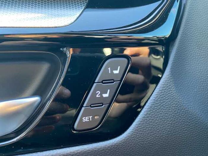 Honda CR-V e: PHEV 2.0 i-MMD Hybrid 2WD Advance Tech (RS)