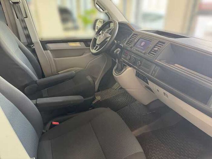 Volkswagen T6 DSG Lang +9Sitzer+AHK+Standh.+WR+Navi+Trittstufe Transporter