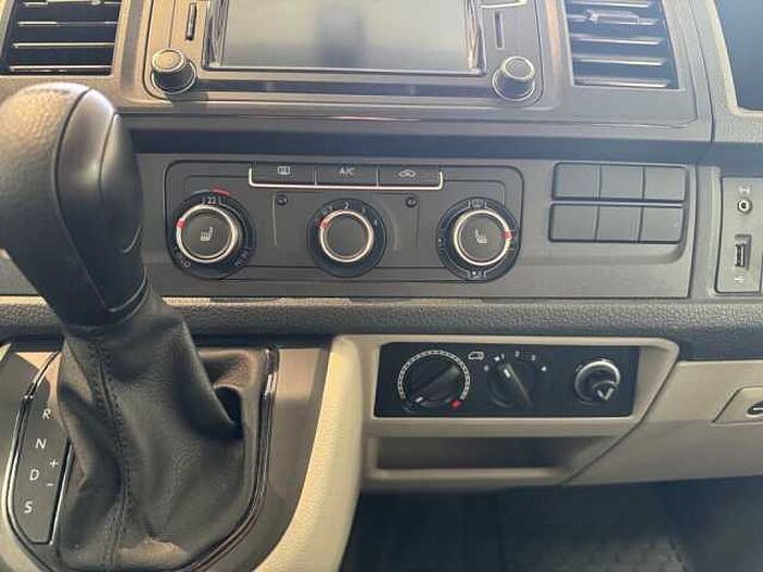 Volkswagen T6 DSG Lang +9Sitzer+AHK+Standh.+WR+Navi+Trittstufe Transporter