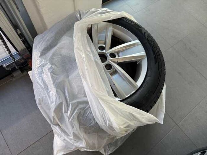 Volkswagen T6 DSG Lang +9Sitzer+AHK+Standh.+WR+Navi+Trittstufe Transporter