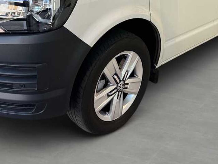 Volkswagen T6 DSG Lang +9Sitzer+AHK+Standh.+WR+Navi+Trittstufe Transporter