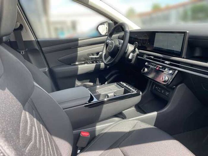 Hyundai TUCSON 1.6 T-GDi Plug-in-Hybrid 2WD Trend Matrix