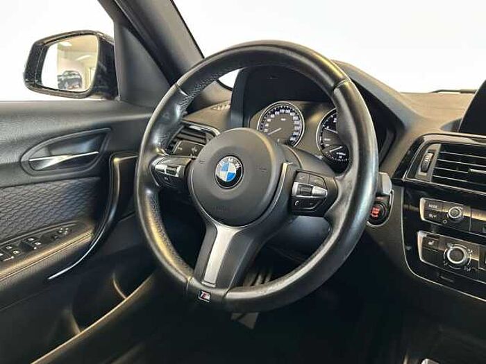 BMW 118i M Sport Shadow Line + LED + Business Paket 1er