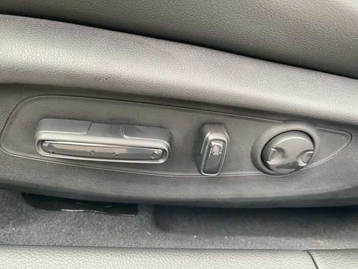 Honda Civic e: HEV 2.0 i-MMD Hybrid Advance Facelift Modell 26