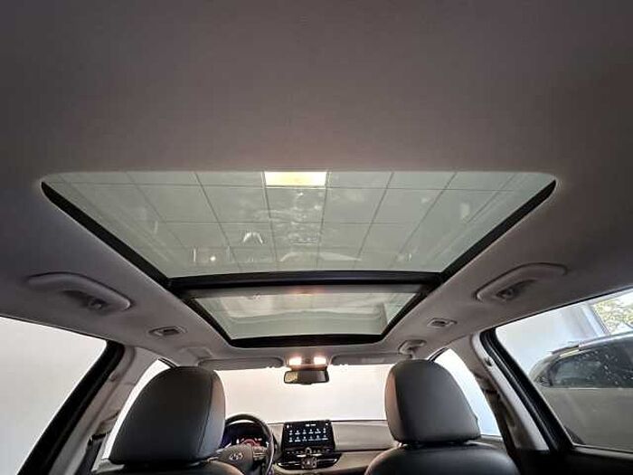 Hyundai i30 Kombi 1.6 CRDI  Prime +AHK+Pano+Winterräder+