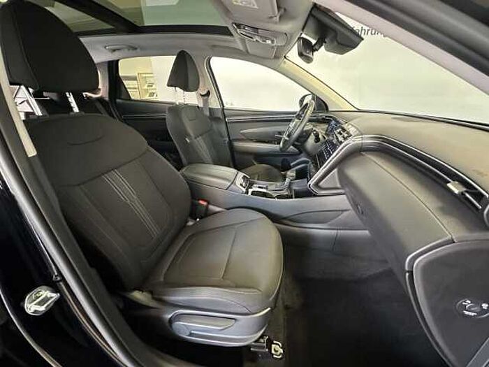 Hyundai TUCSON 1.6 T-GDi 48V 4WD DCT Trend+AHK+Panoama+