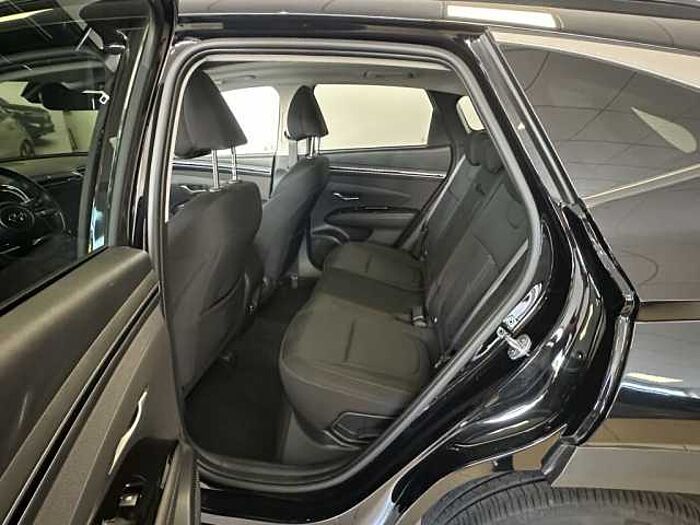 Hyundai TUCSON 1.6 T-GDi 48V 4WD DCT Trend+AHK+Panoama+