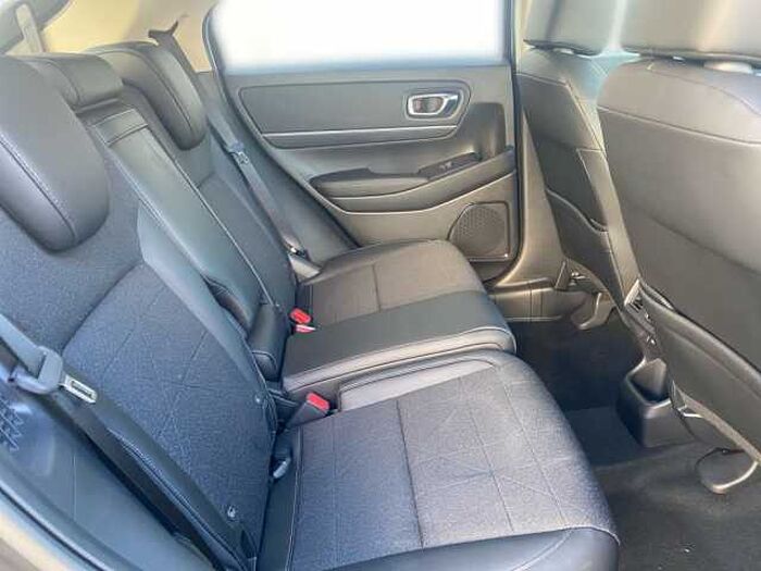 Honda HR-V e: HEV 1.5 i-MMD Hybrid Advance MJ25