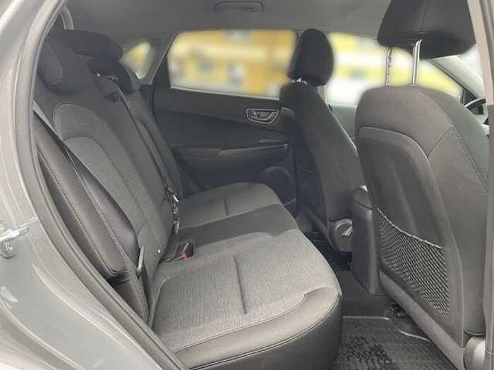 Hyundai Kona EV Advantage*SHZ*LHZ+Carplay*Rückfahkamera*