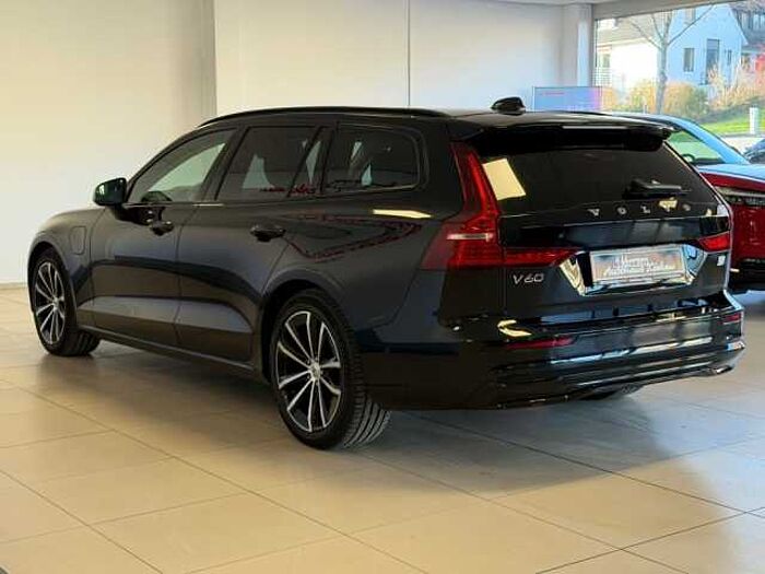 Volvo V60 T6 Plug-in Hybrid AWD Plus Dark +AHK+360°+WR
