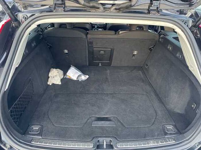 Volvo V60 T6 Recharge Inscription Expression +AHK+WR+