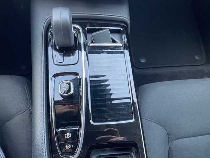 Volvo V60 T6 Recharge Inscription Expression +AHK+WR+