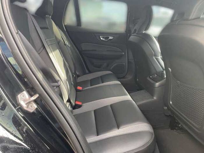 Volvo V60 T6 AWD Recharge Geartronic RDesign +AHK+WR+