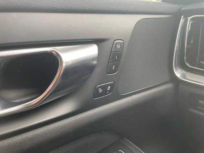 Volvo V60 T6 AWD Recharge Geartronic RDesign +AHK+WR+