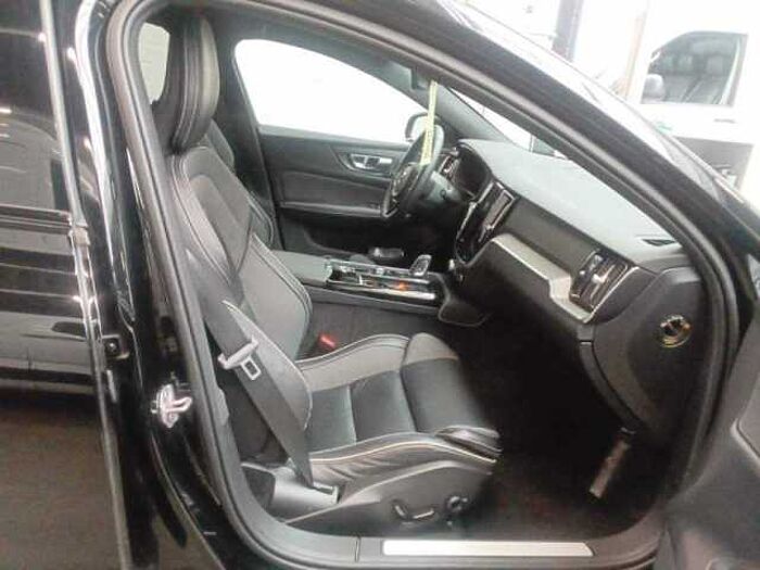 Volvo V60 T6 AWD Recharge Geartronic RDesign +AHK+WR+