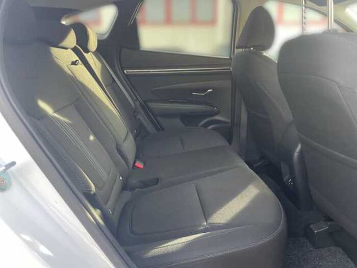 Hyundai TUCSON 1.6 T-GDi HEV 2WD Trend *AHK*