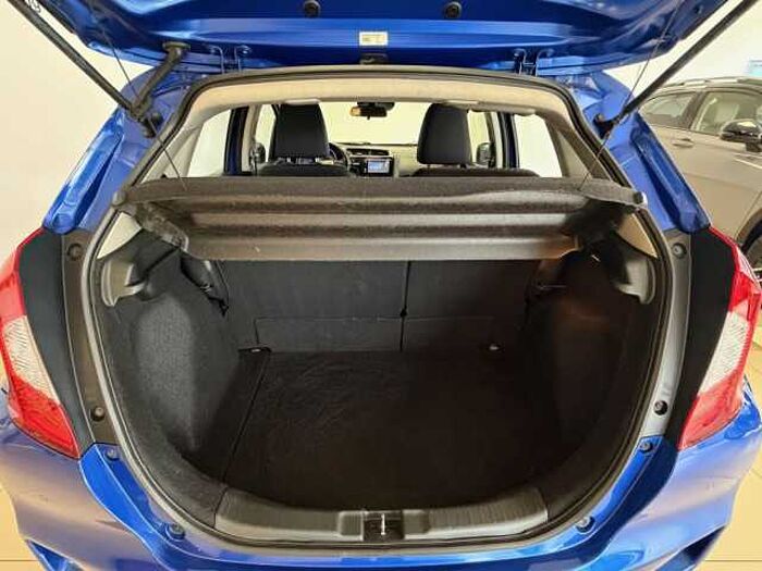 Honda Jazz 1.5 i-VTEC CVT Dynamic + AHK + WR +