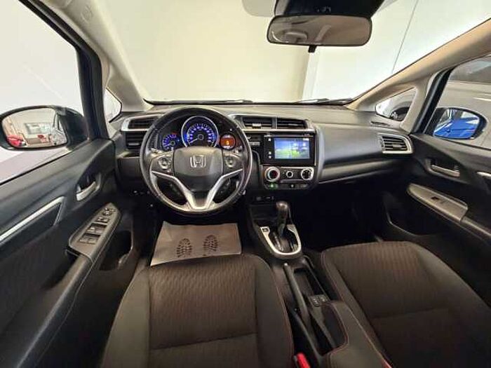 Honda Jazz 1.5 i-VTEC CVT Dynamic + AHK + WR +