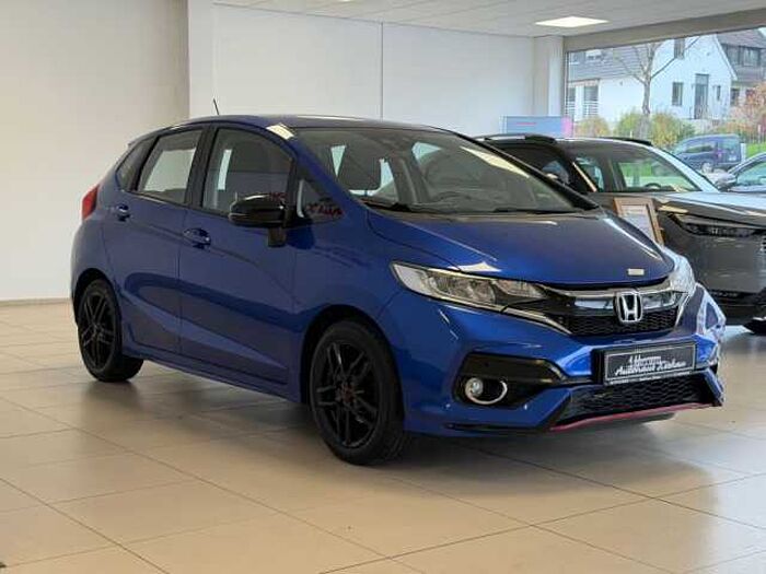 Honda Jazz 1.5 i-VTEC CVT Dynamic + AHK + WR +