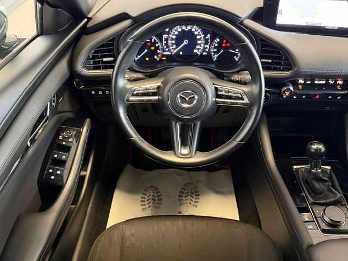 Mazda 3 SKYACTIV-G 2.0 +AHK+WR+Bose+360°Kamera+Matrix LED