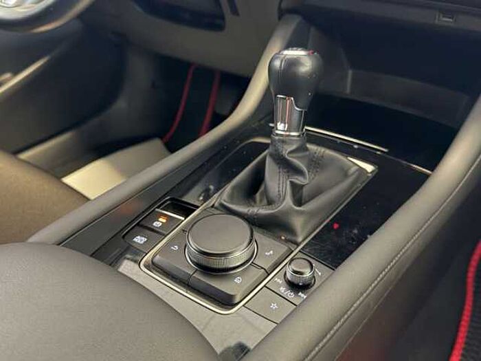 Mazda 3 SKYACTIV-G 2.0 +AHK+WR+Bose+360°Kamera+Matrix LED