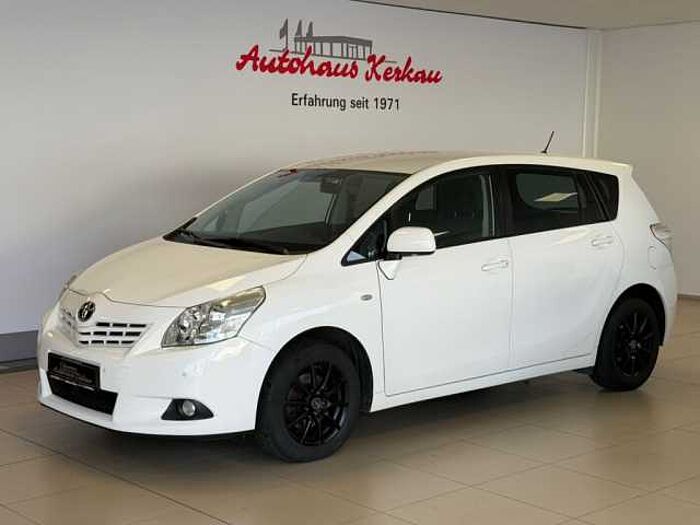 Toyota Verso 1.8 Travel + Garantie + AHK + Winterräder +