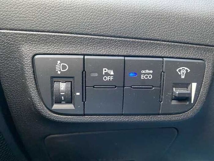 Hyundai Veloster 1.6 Turbo Automatik Style *SR*WR*Leder*