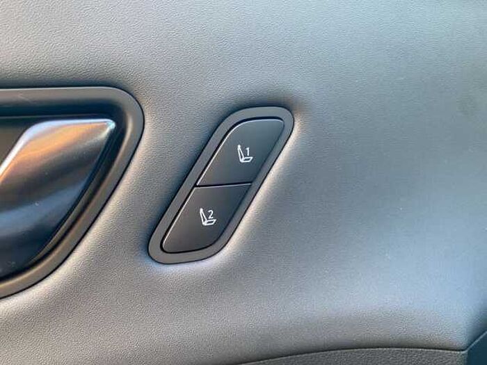 Hyundai KONA 1.6 GDI DCT Hybrid N Line X + Sitz Paket