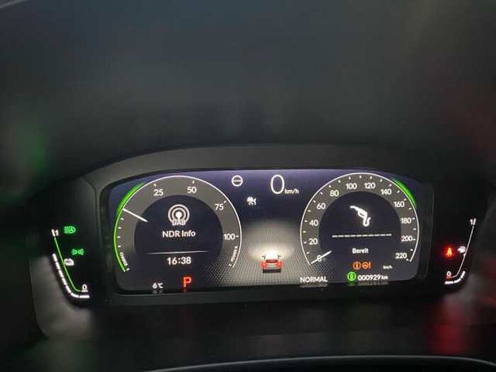 Honda CR-V e: PHEV 2.0 i-MMD Hybrid 2WD Advance Tech (RS)