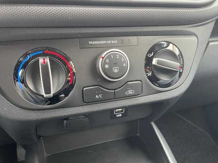 Hyundai i10 1.0 EDITION 30 *1.Hand.*unfallfrei**Shz*Lhz*