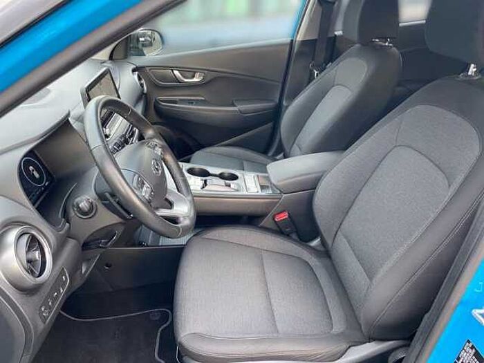 Hyundai KONA EV Trend *Dachlack*Navi-Paket*unfallfrei*