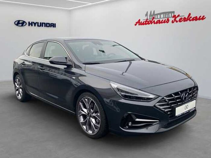 Hyundai i30 1.5 T-GDI Fastback 48V-Hybrid DCT Prime