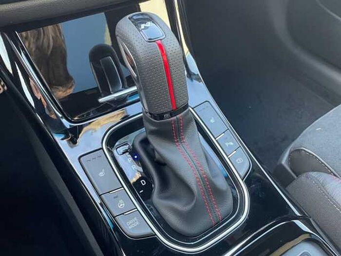 Hyundai i30 1.5 T-GDI 48V DCT N Line Sitz-P. +Pano