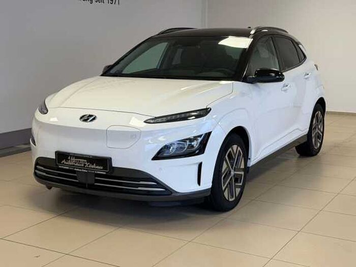 Hyundai KONA EV Trend +SOH100%+Winterräder+Navi Paket+