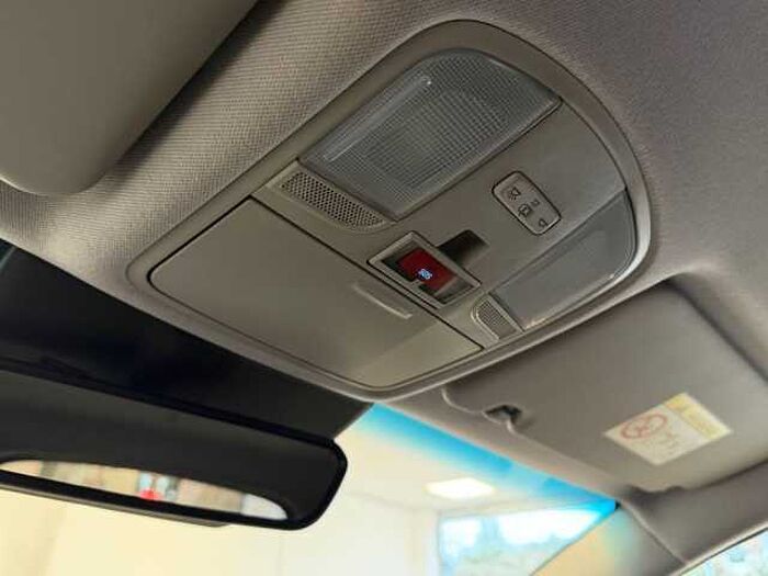 Hyundai KONA EV Trend +SOH100%+Winterräder+Navi Paket+