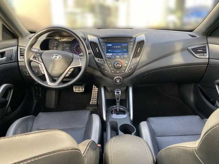 Hyundai Veloster 1.6 Turbo Automatik Style *SR*WR*Leder*