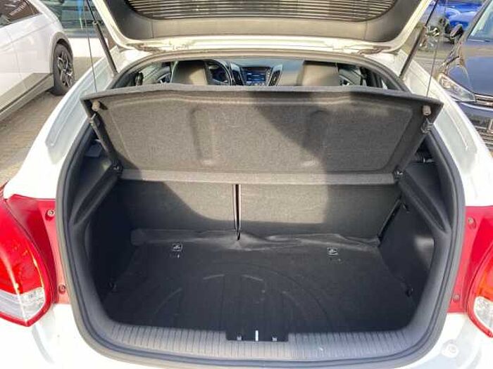 Hyundai Veloster 1.6 Turbo Automatik Style *SR*WR*Leder*