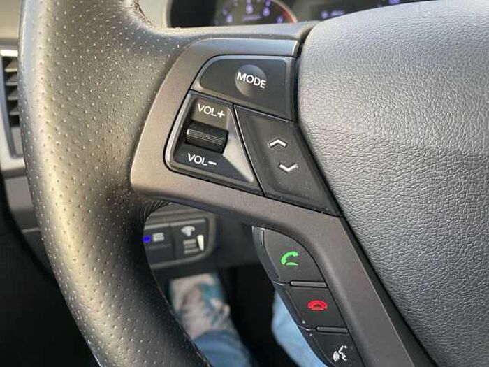 Hyundai Veloster 1.6 Turbo Automatik Style *SR*WR*Leder*