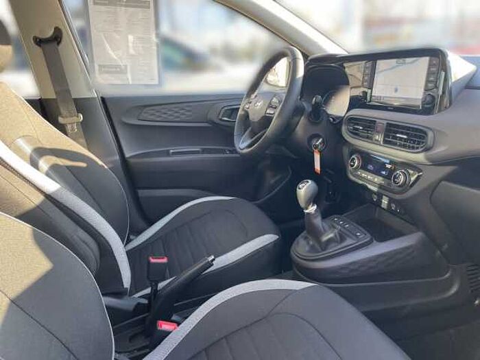 Hyundai i10 1.0 Trend * Komfprt-P. * Carplay * R.Kamera*