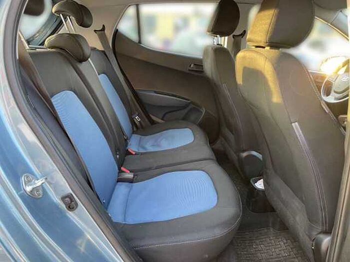 Hyundai i10 1.2 Fifa World Cup Edition*Sommer+Winterräder*