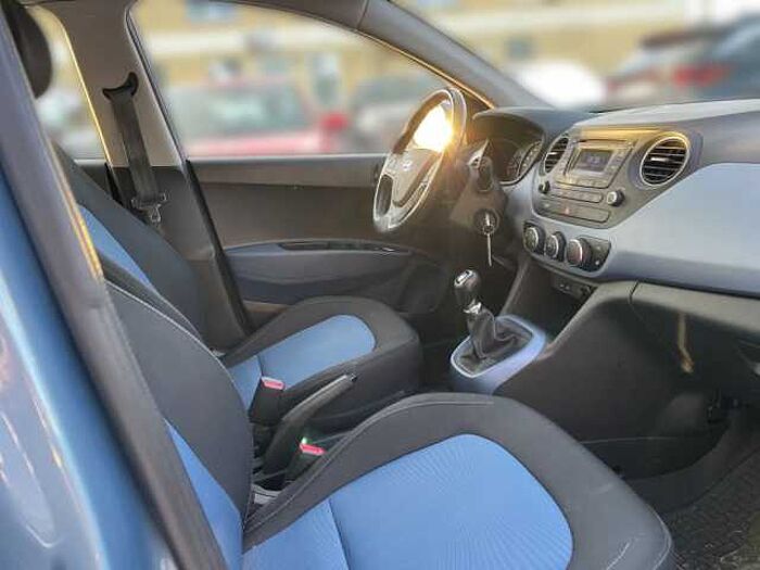 Hyundai i10 1.2 Fifa World Cup Edition*Sommer+Winterräder*