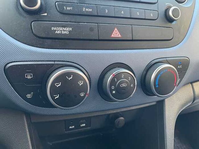 Hyundai i10 1.2 Fifa World Cup Edition*Sommer+Winterräder*