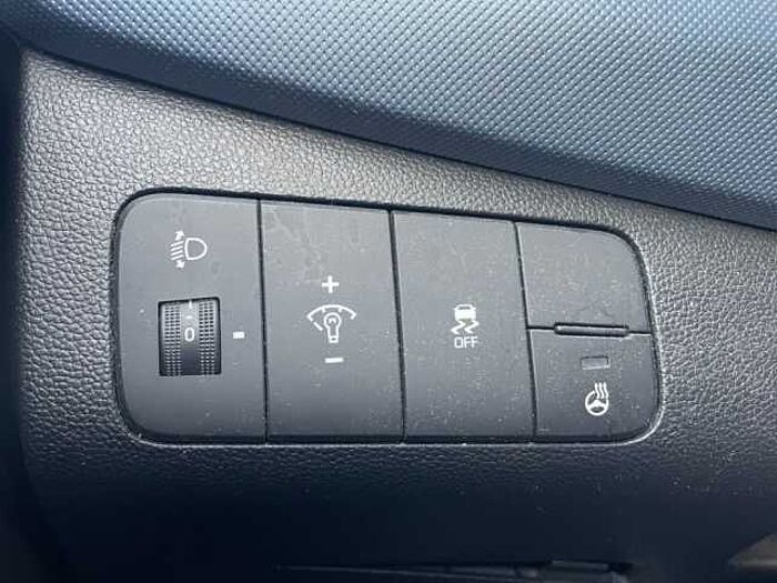 Hyundai i10 1.2 Fifa World Cup Edition*Sommer+Winterräder*