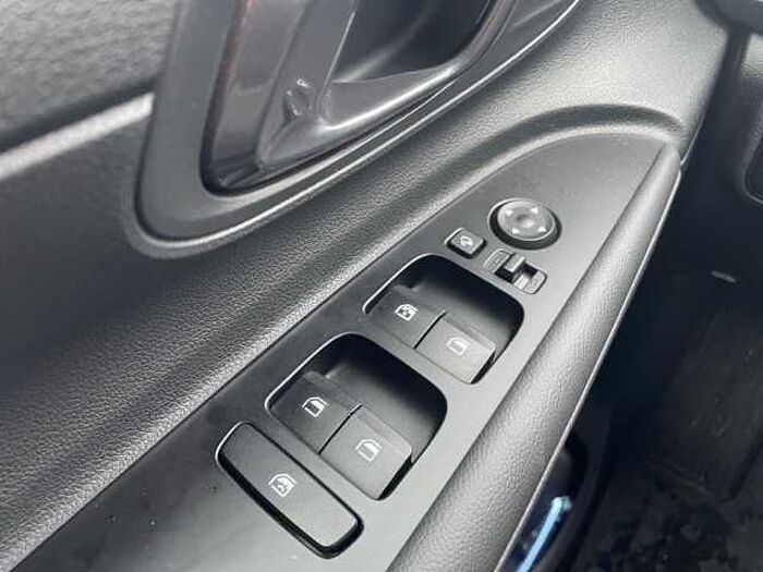 Hyundai i20 1.0 T-GDI 48V-Hybrid DCT Prime +Allwetterreifen+