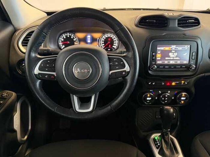 Jeep Renegade 1.4 MultiAir DSG Limited 8-Fach bereift