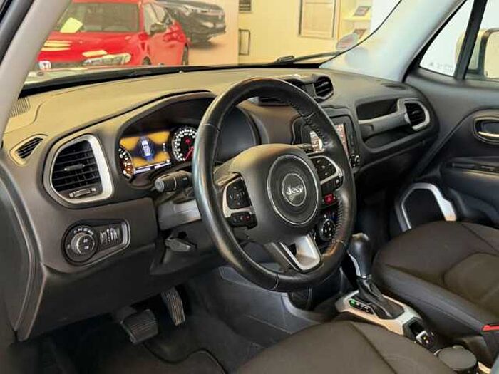 Jeep Renegade 1.4 MultiAir DSG Limited 8-Fach bereift